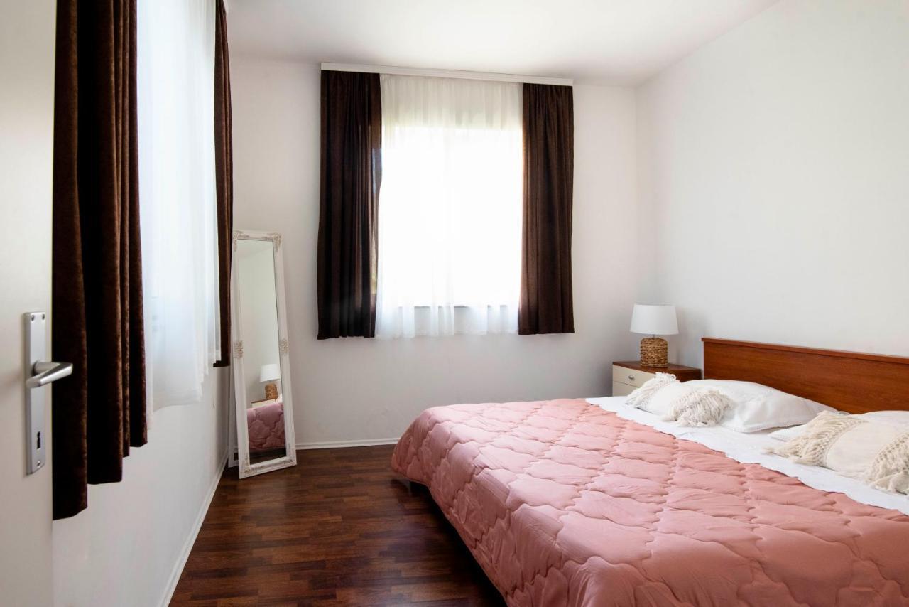 Apartment Alkar Sinj Eksteriør bilde