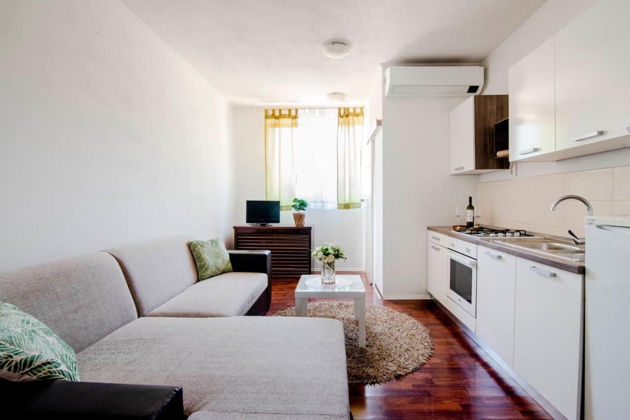 Apartment Alkar Sinj Eksteriør bilde