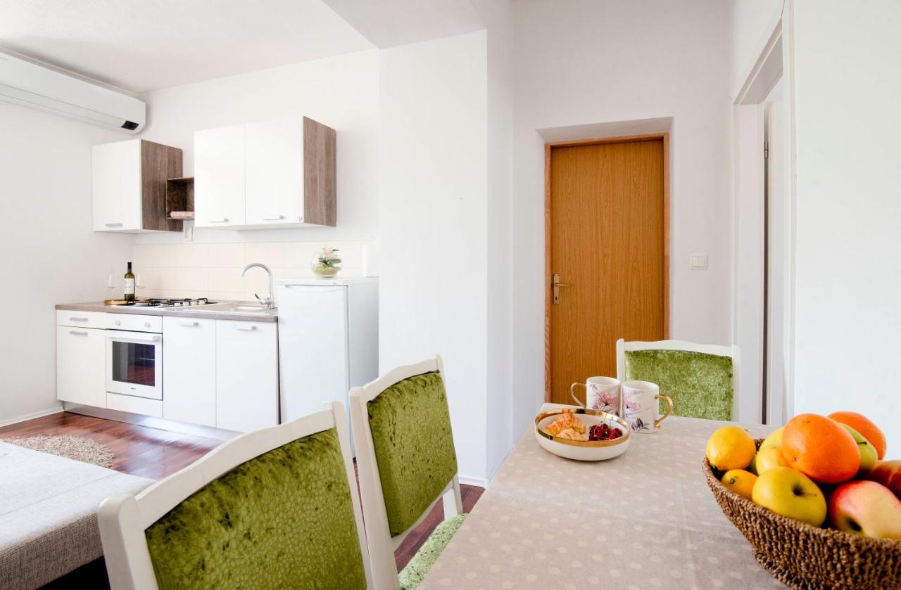 Apartment Alkar Sinj Eksteriør bilde